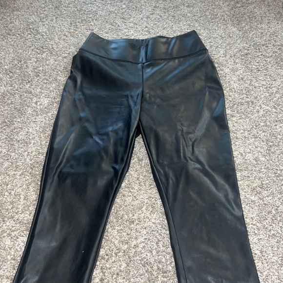 leather pants - Picture 1 of 5